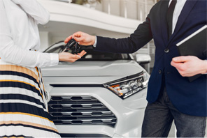 contact right image con - Rent a Car in Albania