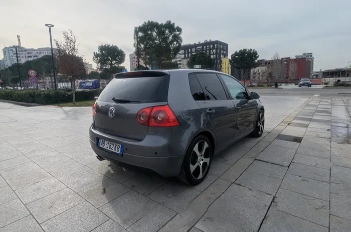 Golf 5 Gri