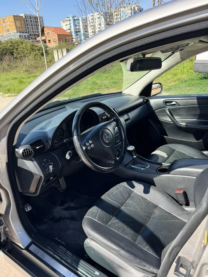 Rent Mercedes C-Class 3.0 Petrol 2007 – Automatic Sedan Rental in Albania