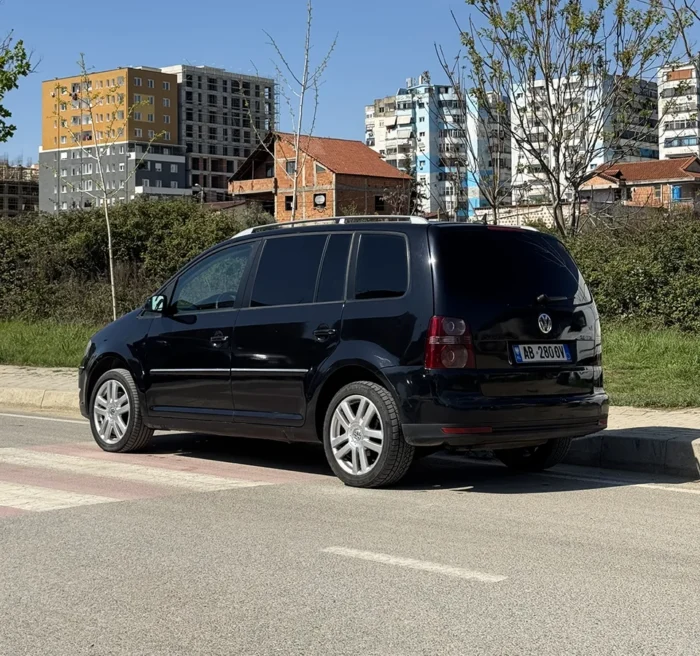 Rear view of VW Touran 7 seater rental vehicle in Tirana (2)