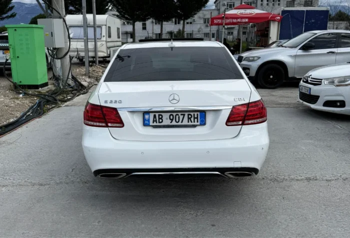 Mercedes E‑Class 2016 2.0 diesel automatic rental car with sunroof and air‑conditioning available in Tirana and at Tirana International Airport Rinas