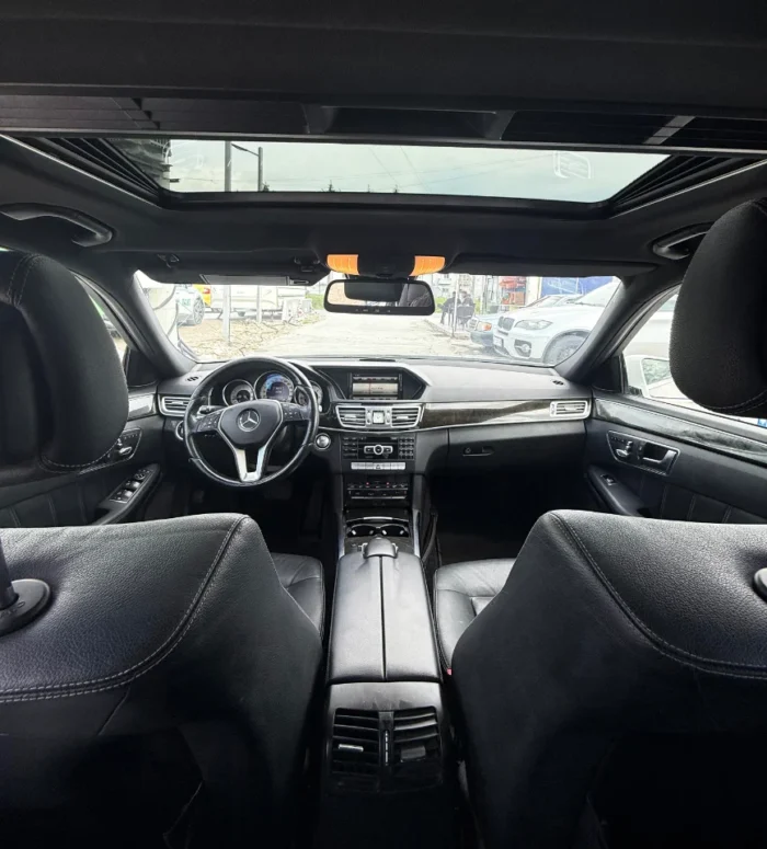 Mercedes E‑Class 2016 2.0 diesel automatic rental car with sunroof and air‑conditioning available in Tirana and at Tirana International Airport Rinas